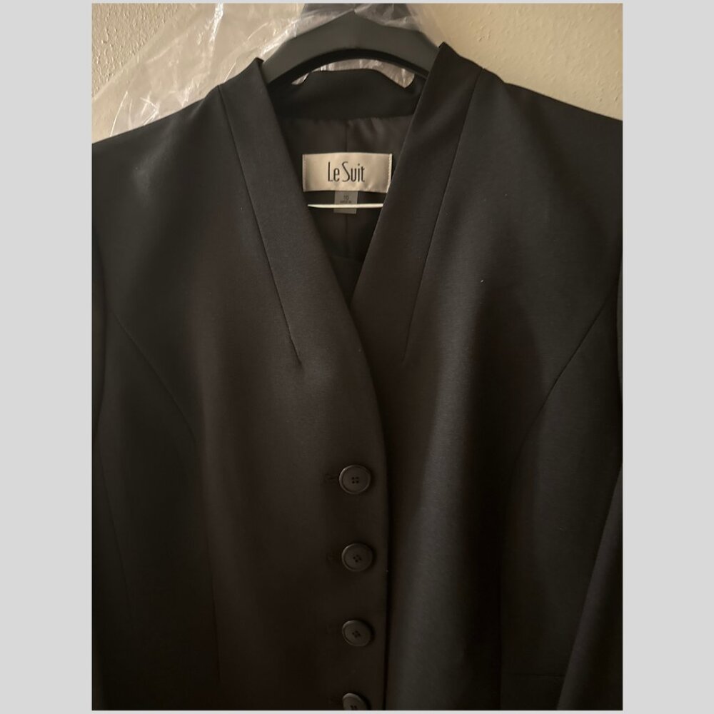 NWT - Four Button Collarless Jacket and Slim Skirt Suit Set - #50041991 - Picture 8 of 9